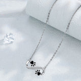 Collar con forma de pata «Amor infinito» con circonitas