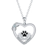 Collar con forma de pata y circonita, hecho con todo el corazón - Compañeros fieles