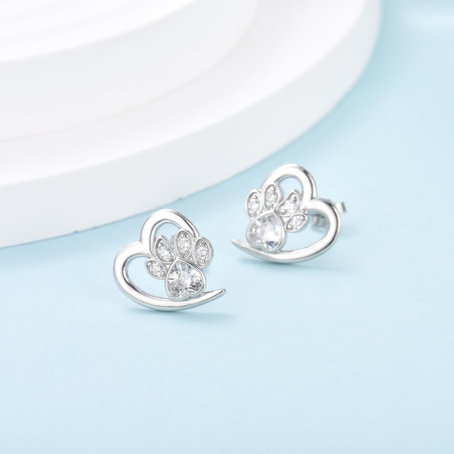 Pendientes con huellas de patas y un corazón – Joyas para mascotas
