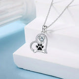 Collar con forma de pata y circonita, hecho con mucho cariño: para los amantes de los perros