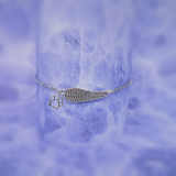 Pulsera conmemorativa de plata con alas de ángel y huellas de patas | Hecha a mano