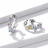 Pendientes de Aro con Huellas de Colores en Plata de Ley – Diseño Elegante
