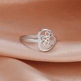 Anillo Corazón con Diseño de Perro en Acero Inoxidable – Elegante y Duradero
