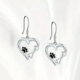Pendientes en forma de corazón con huellas de patas: joyas de plata con un toque divertido