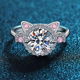 Anillo Ajustable de Gato con Circonitas Brillantes – Elegancia en Plata