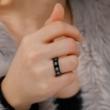 Anillo con forma de pata de acero inoxidable: una joya simbólica para los amantes de los animales