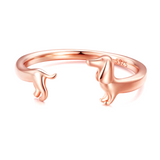 Anillo Ajustable Dachshund en Plata – Diseño Elegante con Acabado Premium