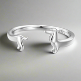 Anillo Ajustable Dachshund en Plata – Diseño Elegante con Acabado Premium