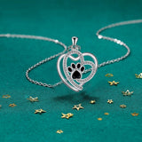 Collar Loving Paw de plata con circonitas
